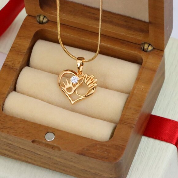 "Heart Shaped Rose Gold Pendant with Mother & Child Hand Design, XPPT1521 - Picture 10 of 13